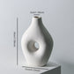 Vase ins Stil Keramik, rein handgefertigt.
